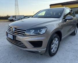 VOLKSWAGEN TOUAREG UNICO GANCIO CERTIFICATA VW