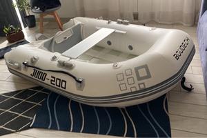 Tender Gommoncino 2 Metri con motore