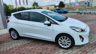 Ford Fiesta 1.1 neo patentati