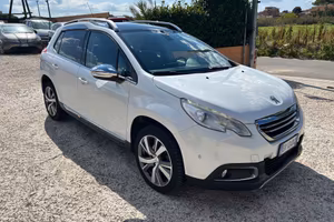 Peugeot 2008 1.6 e-HDi 115 CV Stop&Start Allure