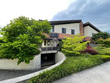 PORZIONE DI BIFAMILIARE A VENEZIA