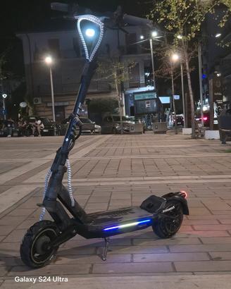 MONOPATTINO NAVEE ST3 PRO CUSTOM