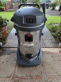 Aspirapolvere e liquidi industriale doppio motore.