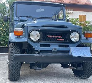 Toyota land cruiser bj 40