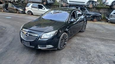 OPEL INSIGNA 2011 SOLO PER RICAMBI