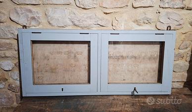 Bacheca Industriale Vintage 
"Armadietti Torni"