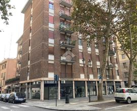 NEGOZIO A PARMA