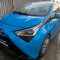 Toyota Aygo 1.0 VVT-i 72 CV 5 porte x-cite
