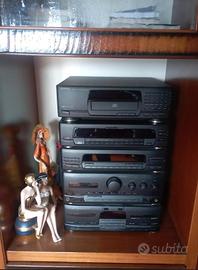Stereo  completo di lettore per dischi in vinile