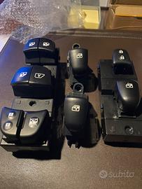 Nissan Qhasqaj J11  Pulsantiera luminosa