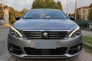 Peugeot 308 1.5 BlueHDi 130cv - Cambio Automatico