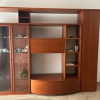Parete attrezzata in legno