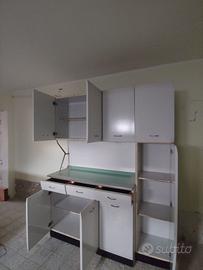 Mobili per cucina