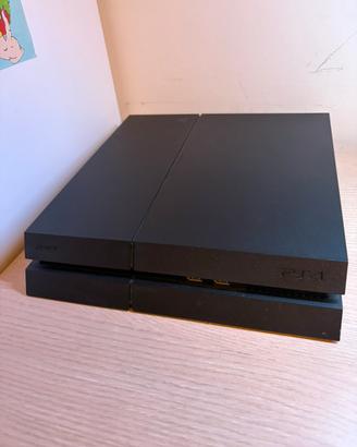 PlayStation 4 - Con giochi e controller