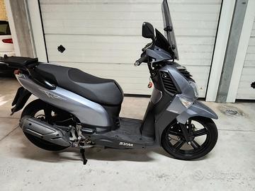 Scooter Sym HD2 200
