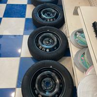 Gomme e cerchi Citroen c1 2019