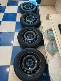 Gomme e cerchi Citroen c1 2019