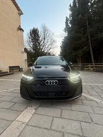 AUDI A1 30 TFSI 116CV - Black
