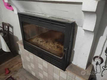 Camino stufa legna  ventilato 