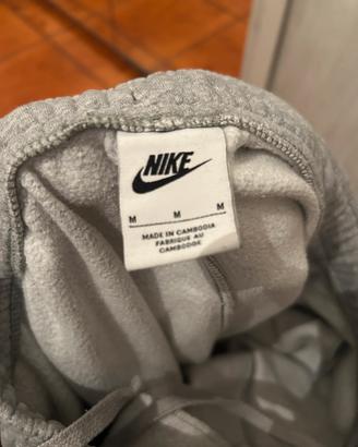 nike pantanloni