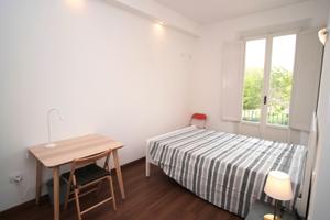 Camera con bagno privato e balcone per studenti