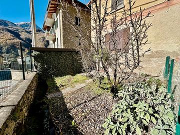 Bilocale con giardino privato in casa d'epoca