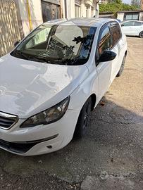 Peugeot 308 2015