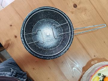 Friggitrice in ferro smaltato con cestello 30 cm