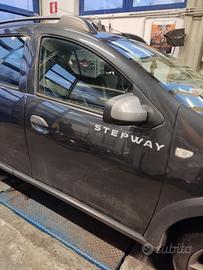 Porta anteriore dx nuda DACIA SANDERO del 2017