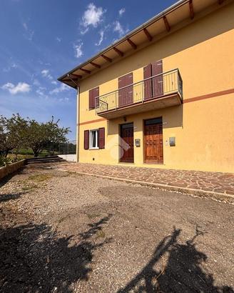 5 LOCALI A PAVULLO NEL FRIGNANO