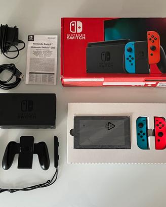 Console NINTENDO SWITCH Completa con Scatola