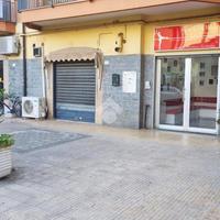 NEGOZIO A POMIGLIANO D'ARCO