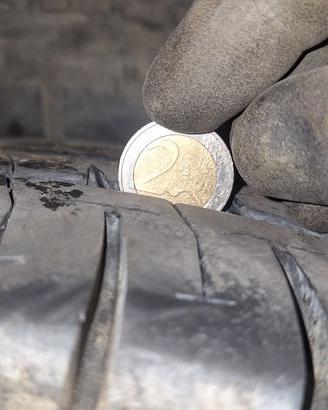 4 pneumatici 205/75 R16