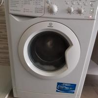 Lavatrice indesit