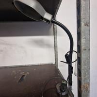 Lampada da tavolo industriale 