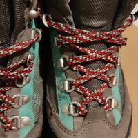 Scarponcini da trekking marca Tecnica