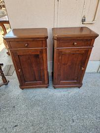 comodini in legno 