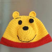 Cappellino all'uncinetto
