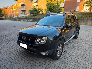 Dacia Duster Black Shadow 1.6 - 2017 - Benzina/GPL