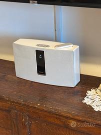 Cassa bose soundtouch 30 serie lll