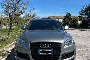 Audi Q7 s-line