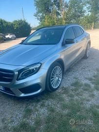 MERCEDES GLA