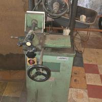 Fresatrice intestatrice universale