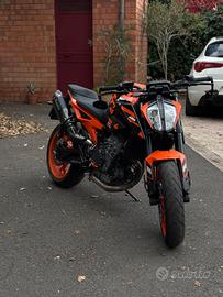 Ktm duke 890 gp