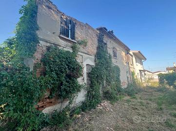 CASA DI CORTE A RONCOFERRARO