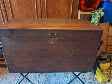 Baule per biancheria 