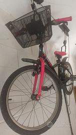 Bici BTwin Rosa con cestello