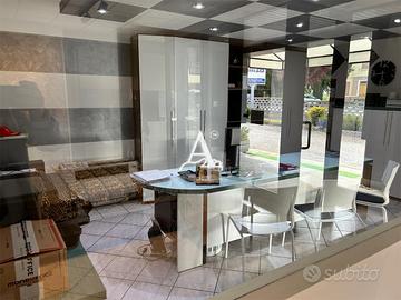 Tecnoazienda - Capannone