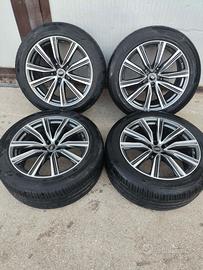 GOMME E CERCHI ORIGINALI AUDI Q8