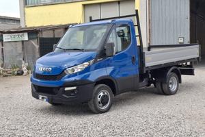 DUEESSE SRLS - COMPRIAMO VEICOLI COMMERCIALI USATI